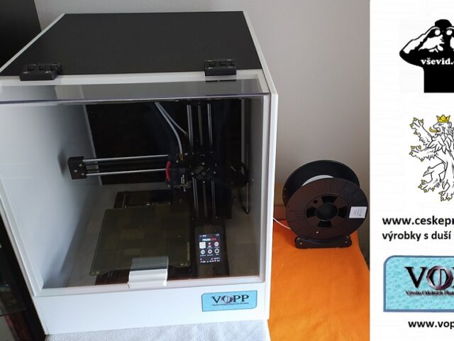 Bezpečnostní kryt na 3D tiskárnu