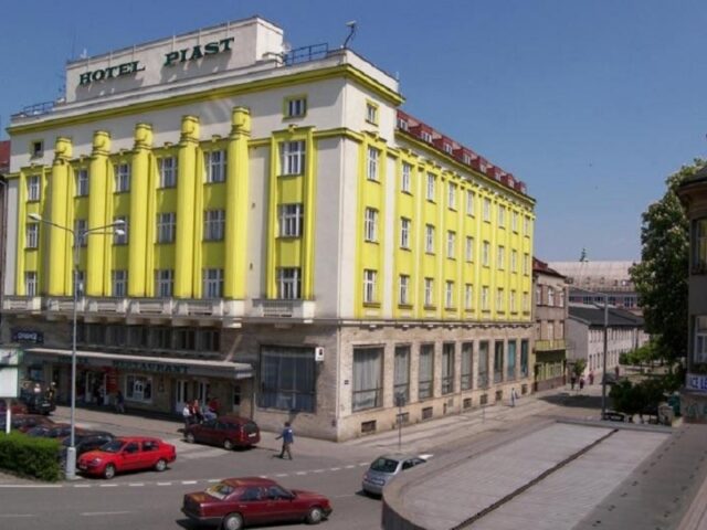HOTEL PIAST